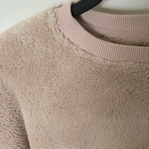 Urban Outfitters BDG Teddy Sweater - Picture 5 of 7